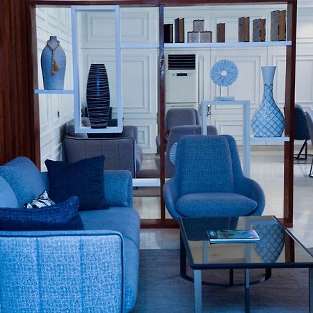 Summerset Continental Hotel Gana Mobushipe Eksteriør billede
